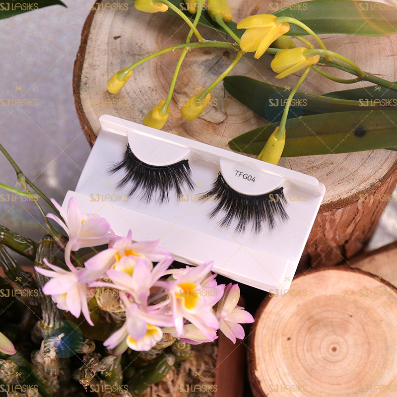 12 Magnets Vegan Silk Lashes #TFG04